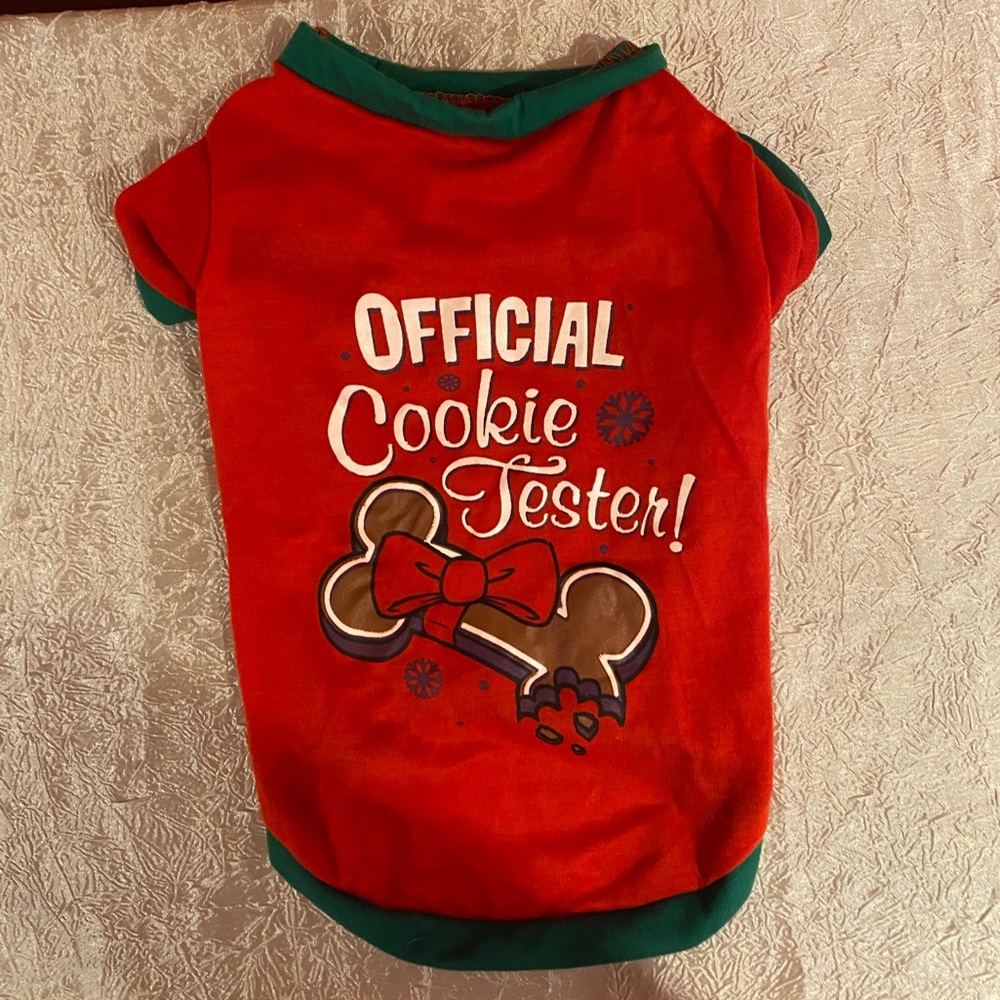 NEW. Christmas Dog Shirt - Picture 1 of 2